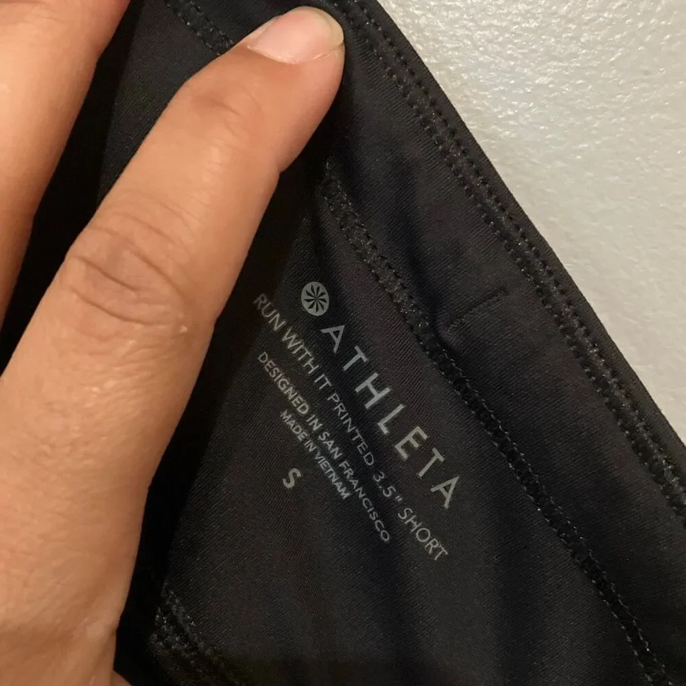 Athleta Run With It Printed 3.5” Short Size Small Black & Grey #778 - Picture 5 of 8